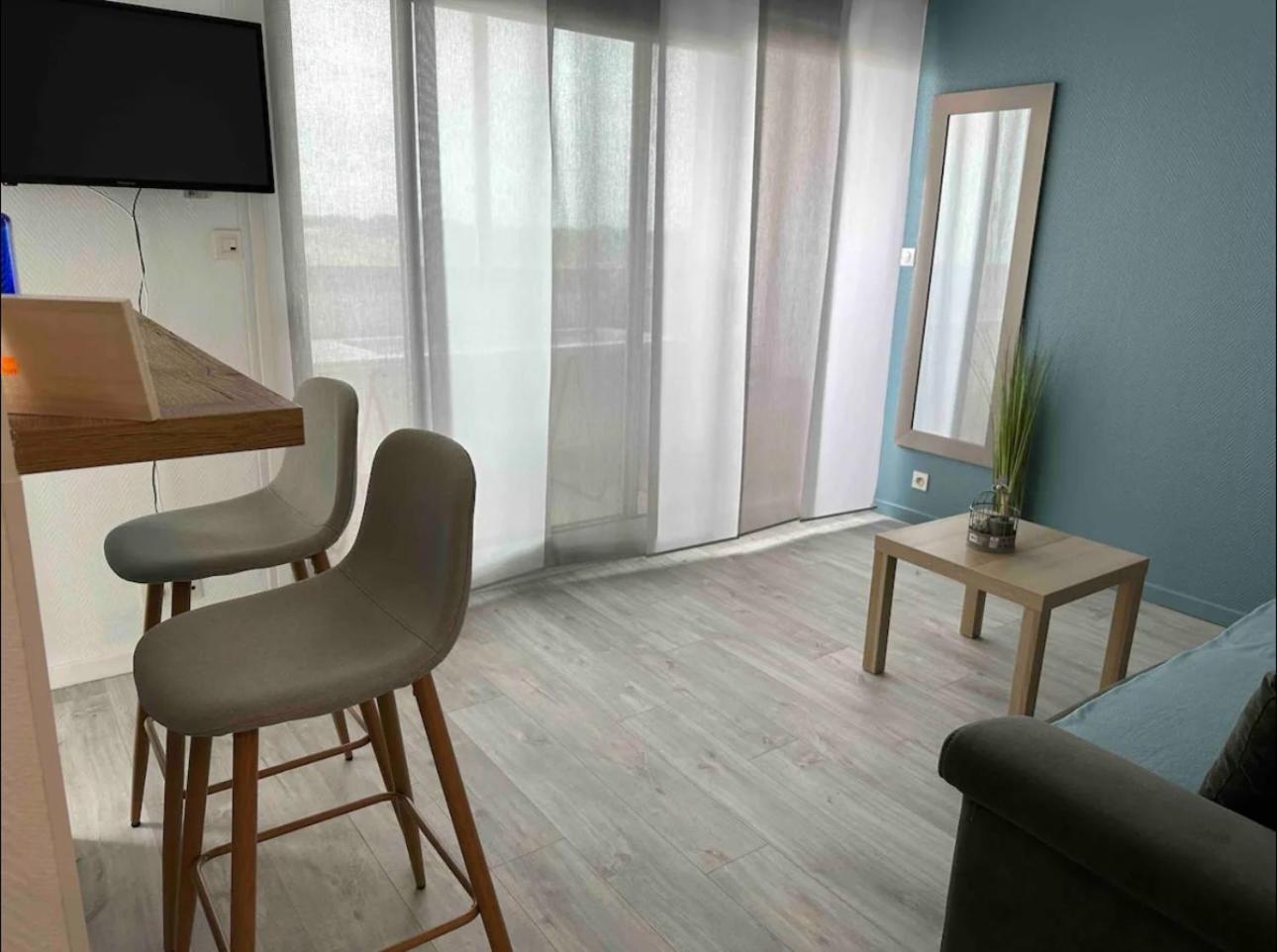 Apartment 61